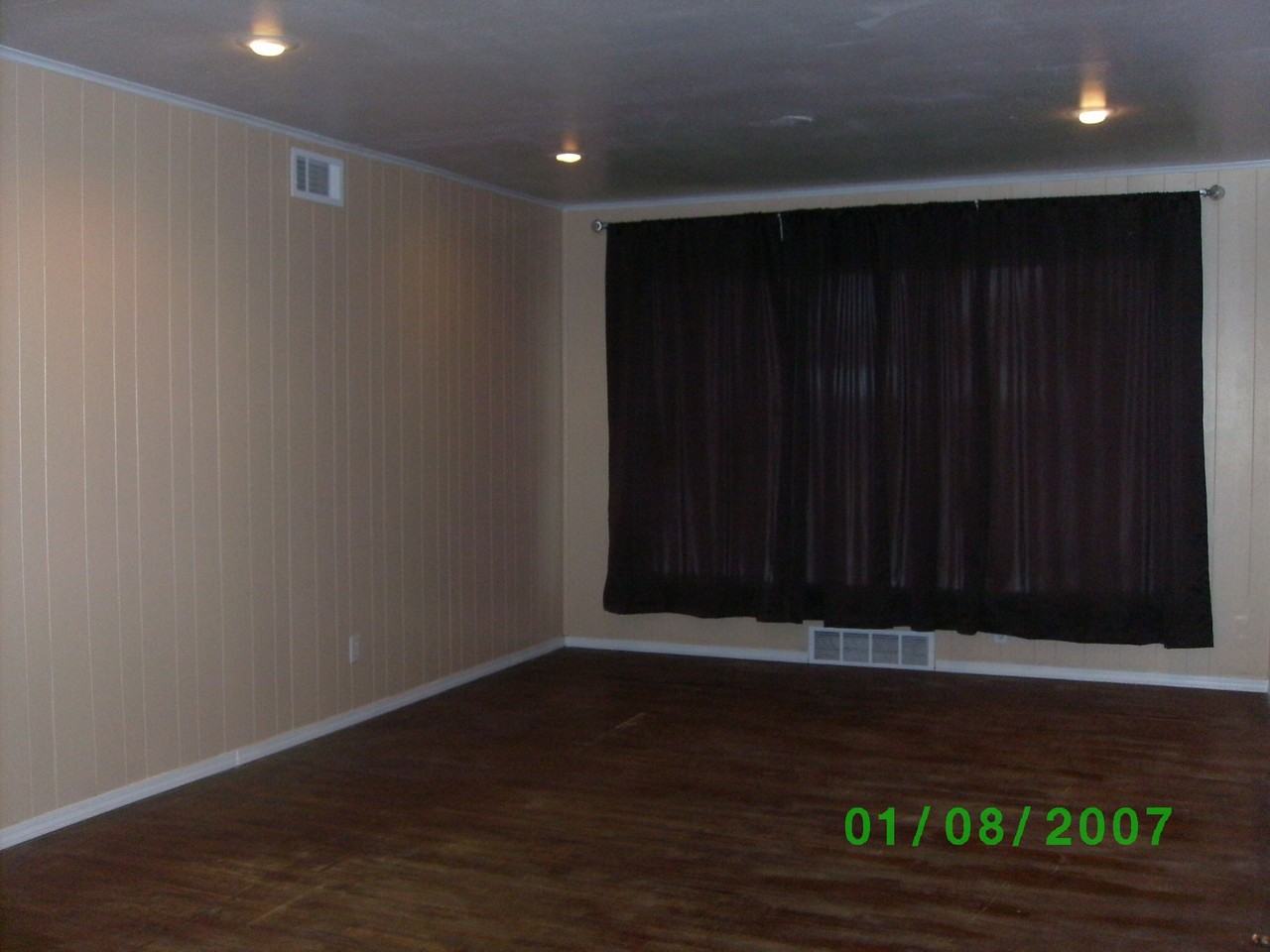 10538 E 5th St - Photo 3 of 14