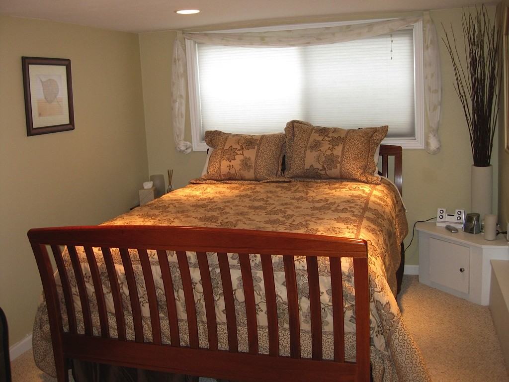 10504 SE 52nd Ave - Photo 2 of 16