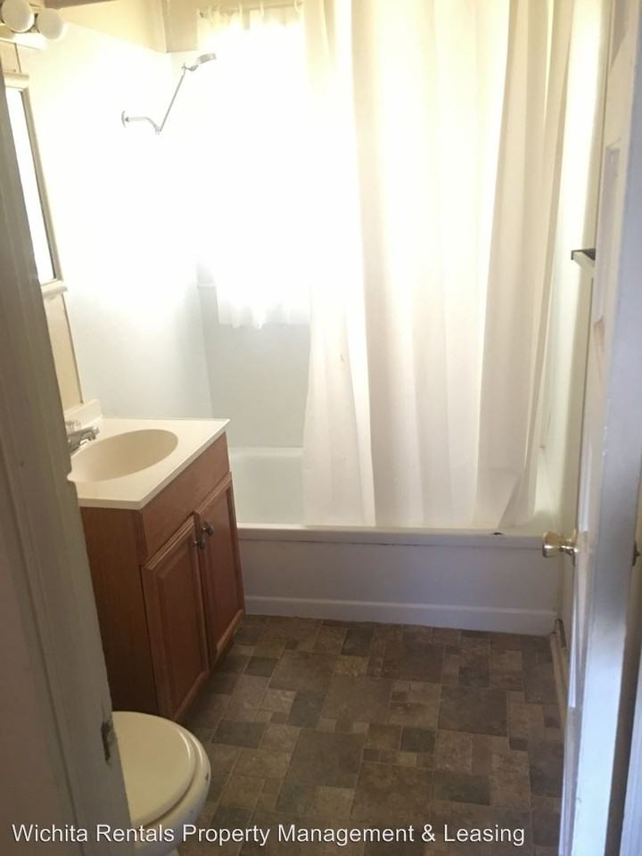 4400 E Bayley St - Photo 2 of 3