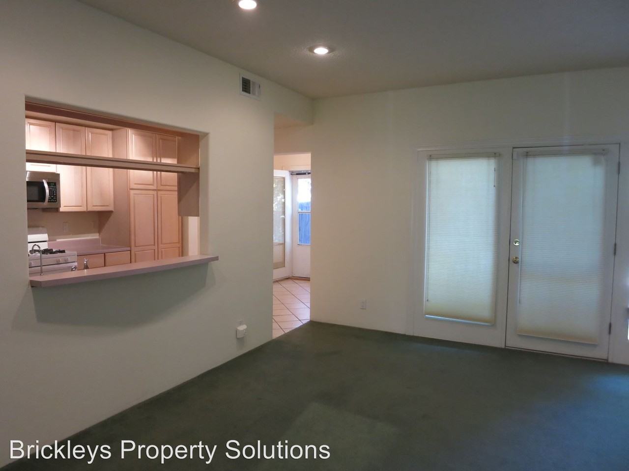 376 Los Ranchos Rd NW - Photo 3 of 16