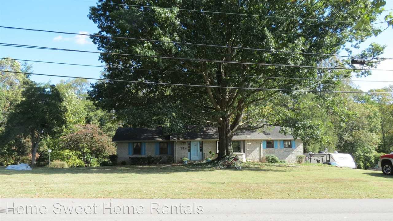 319 Seay St - Photo 2 of 26