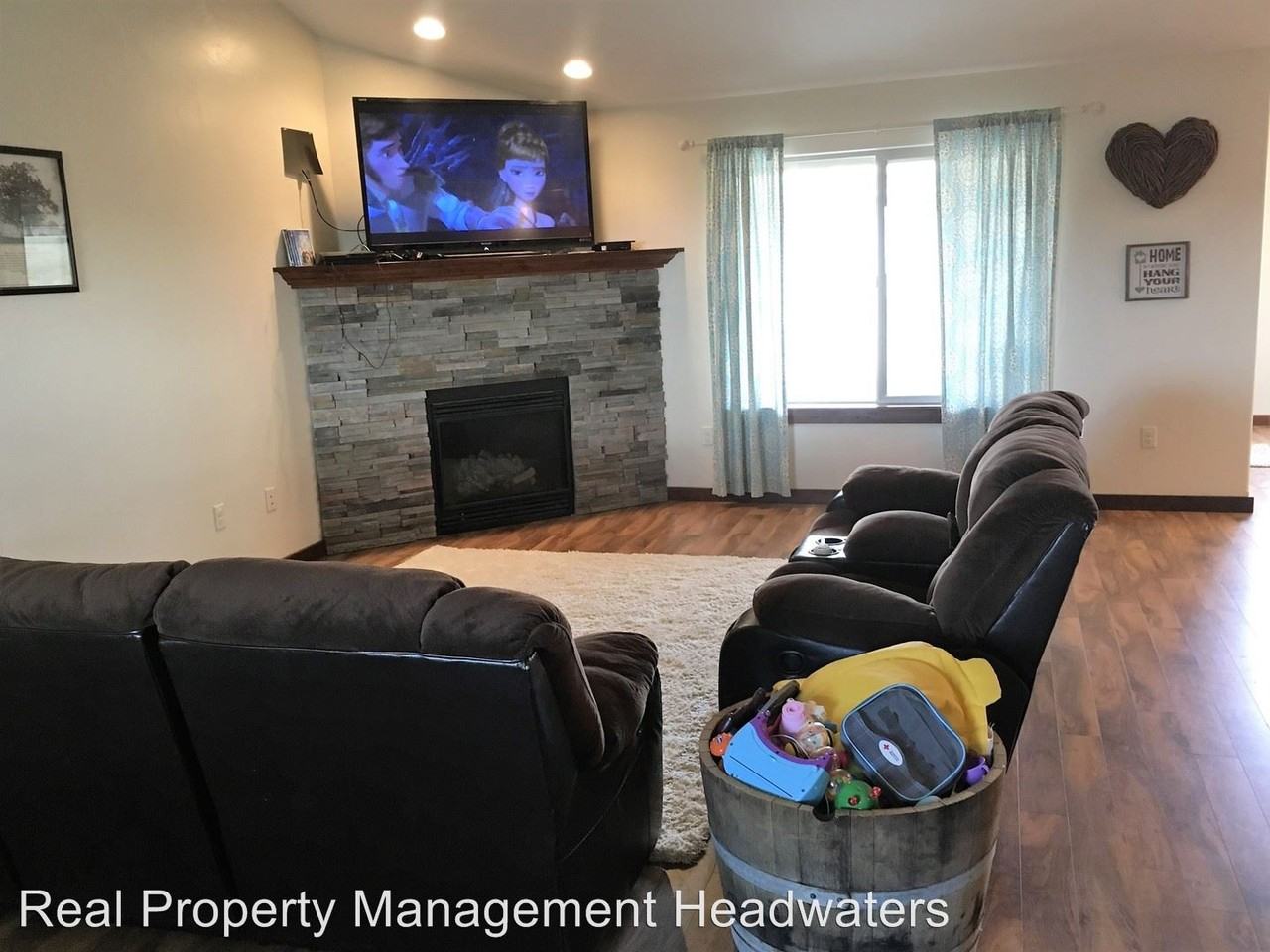 2997 Ranger Dr - Photo 3 of 21