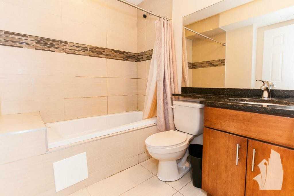 Ashland Ave & W Blackhawk St #1C - Photo 2 of 8