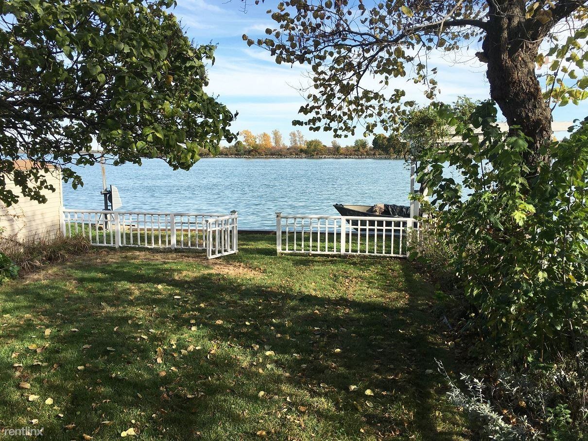 3127 Van Alstyne St - Photo 3 of 16