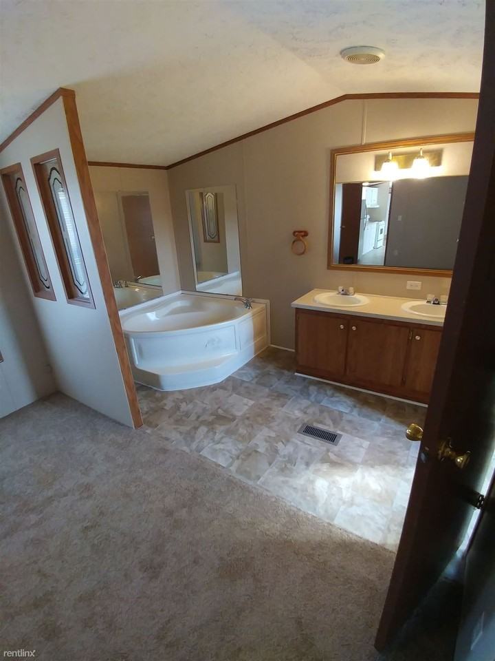 77 St George Rd - Photo 2 of 10