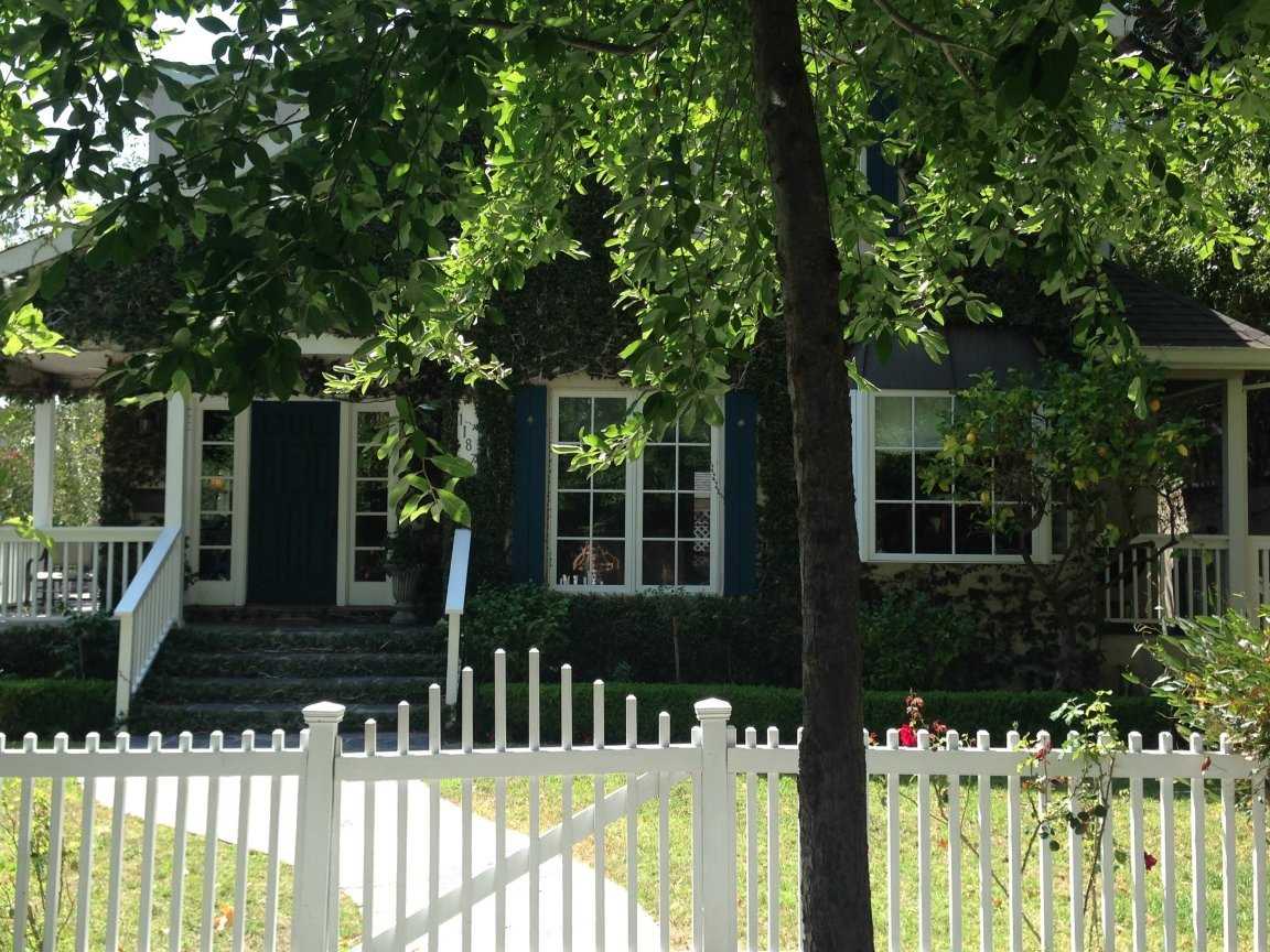 1187 Lincoln Ave - Photo 2 of 21