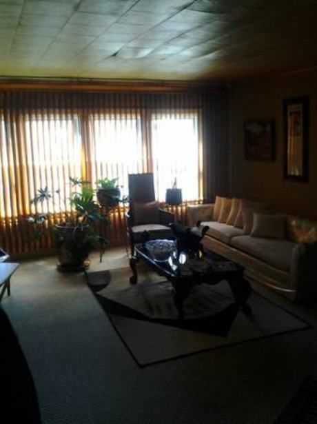 493 Wyoming Ave - Photo 2 of 4