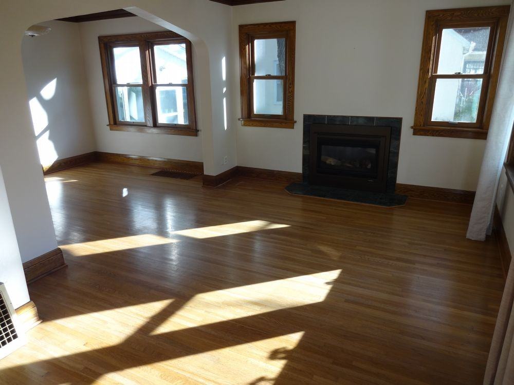 1017 Burgess St - Photo 3 of 11