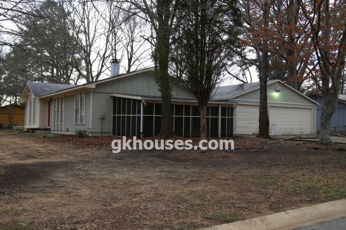 5021 Oak Leaf Cir - Photo 3 of 37