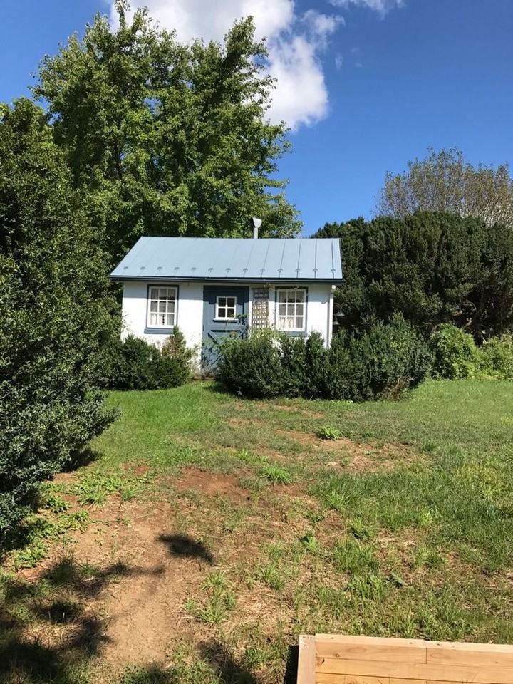 677 Federal St - Photo 2 of 12