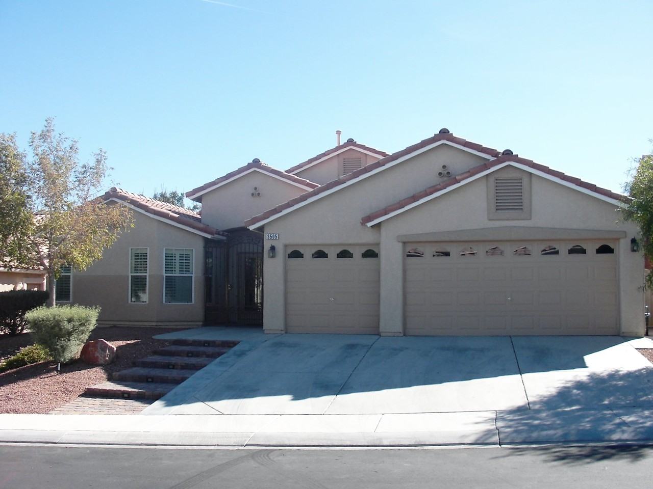 3505 Amish Avenue, North Las Vegas, NV 89031 4 Bedroom Apartment for