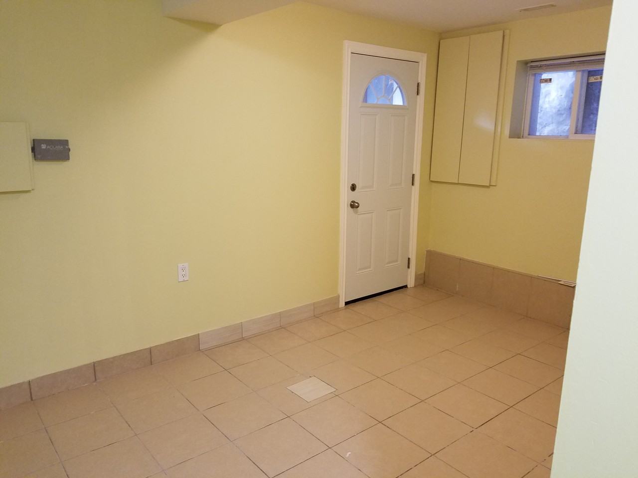 Bathurst St & College St - Photo 2 of 6