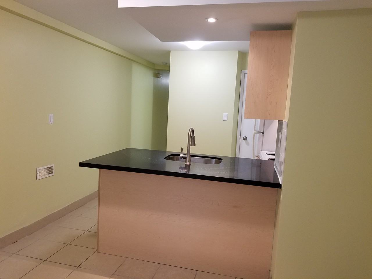 Bathurst St & College St - Photo 3 of 6