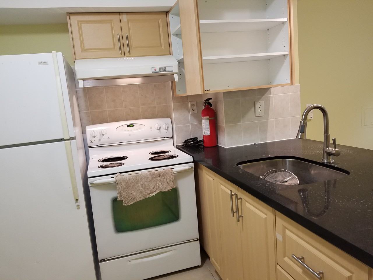 Bathurst St & College St - Photo 4 of 6