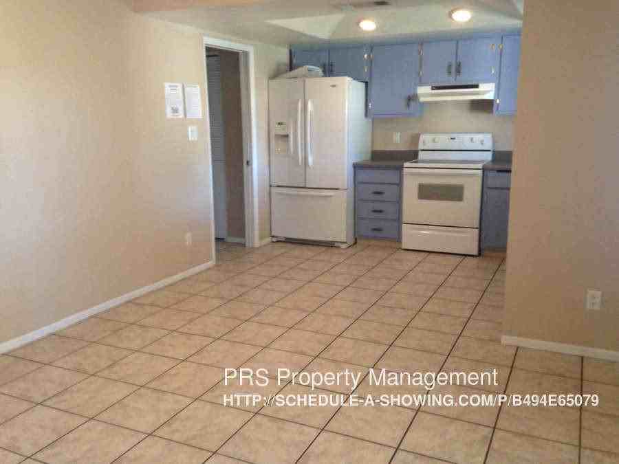 1860 E Julie Dr - Photo 3 of 11