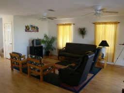 1814 Tiki Dr - Photo 2 of 10