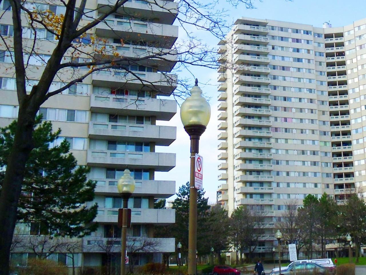 210 Steeles Avenue West - Photo 3 of 6