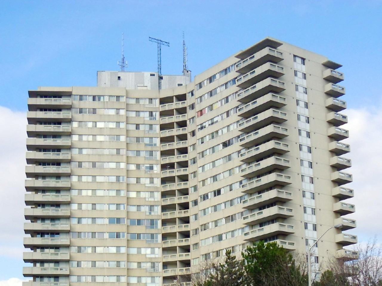 220 Steeles Avenue West Apartments 220 Steeles Ave W, Brampton, ON