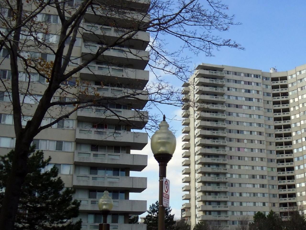 220 Steeles Avenue West - Photo 3 of 4