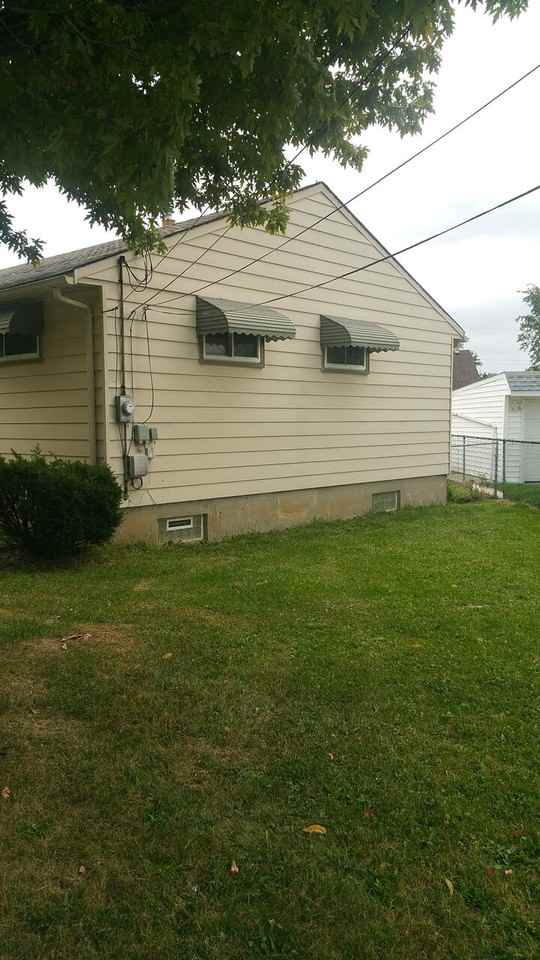 16701 Shelby Dr - Photo 2 of 18