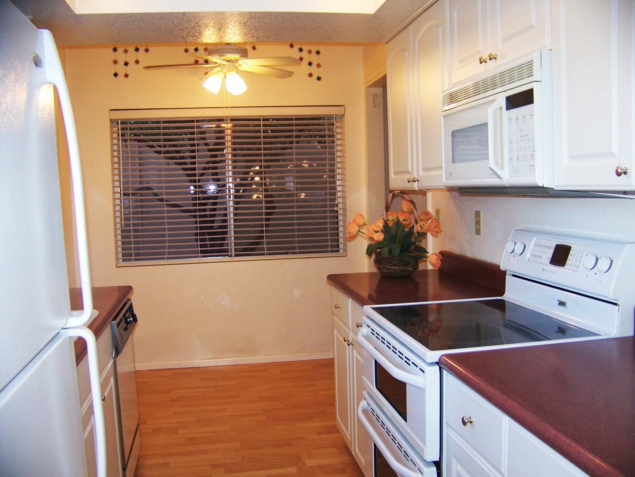 4996 E Silver St - Photo 3 of 5