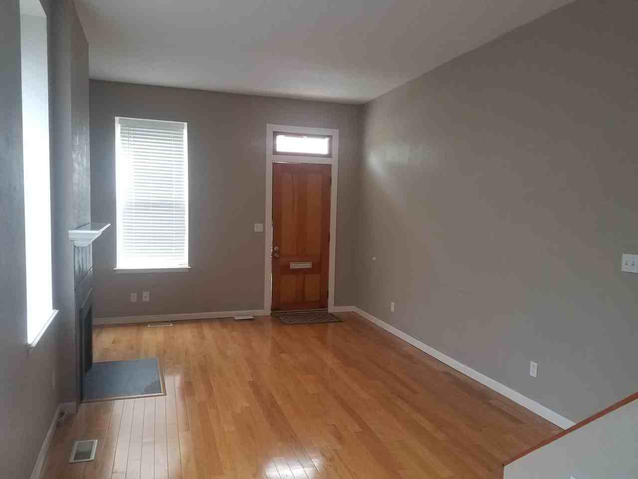 1201 Missouri Ave - Photo 3 of 16