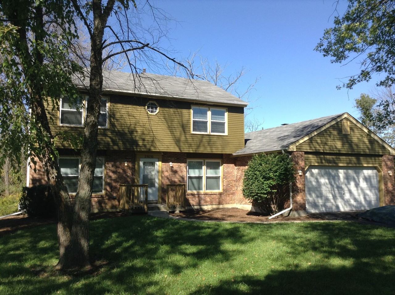 25050 Whispering Oaks Ln - Photo 2 of 18