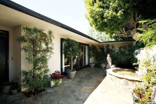 481 S Orange Grove Blvd - Photo 2 of 25