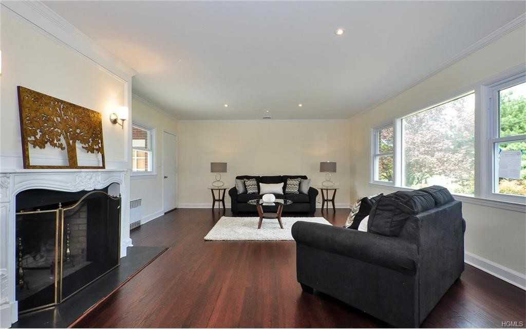 50 Upland St - Photo 2 of 30