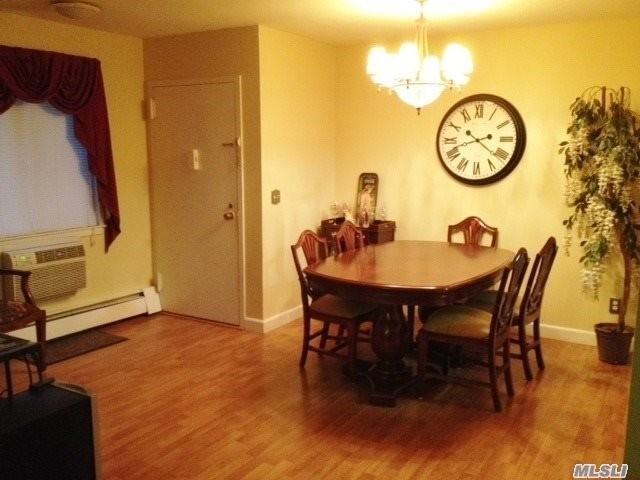 44 Richmond Blvd - Photo 3 of 18