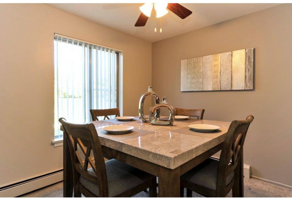 Beech Pointe Apts - Photo 3 of 19