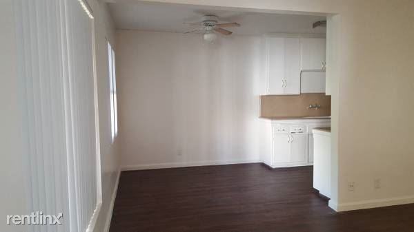 Courtyard Apartments - Photo 3 of 12