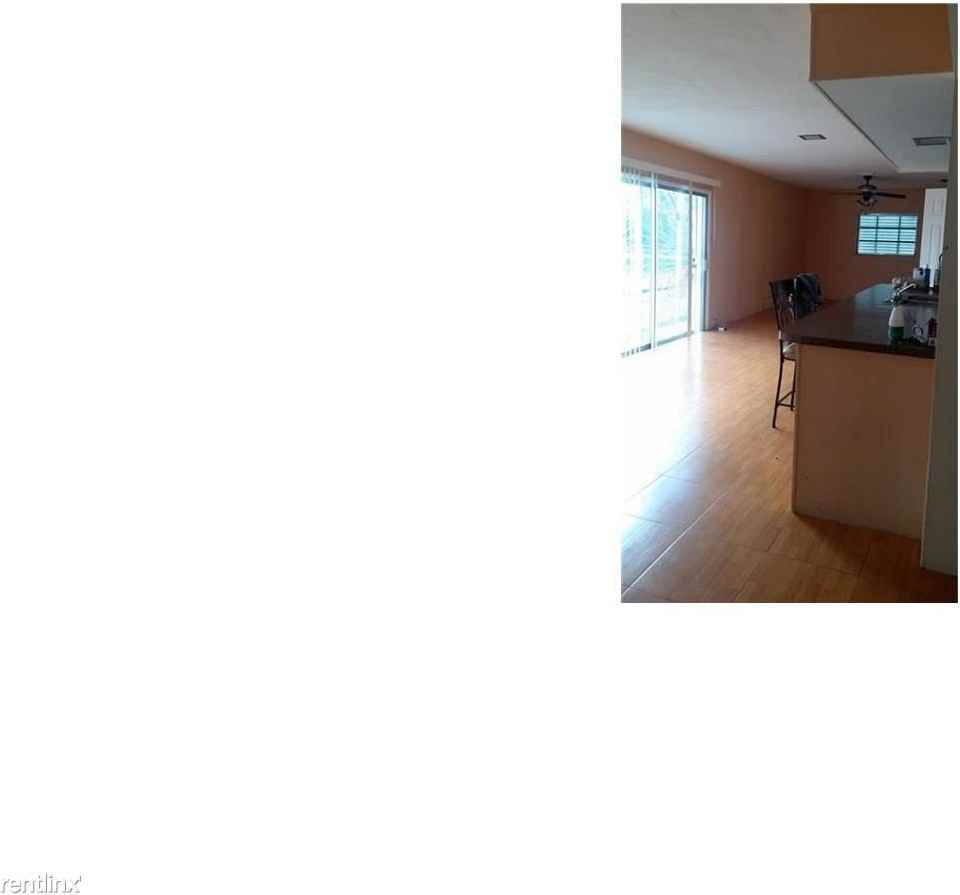 20801 NW Miami Pl #20801 - Photo 3 of 11