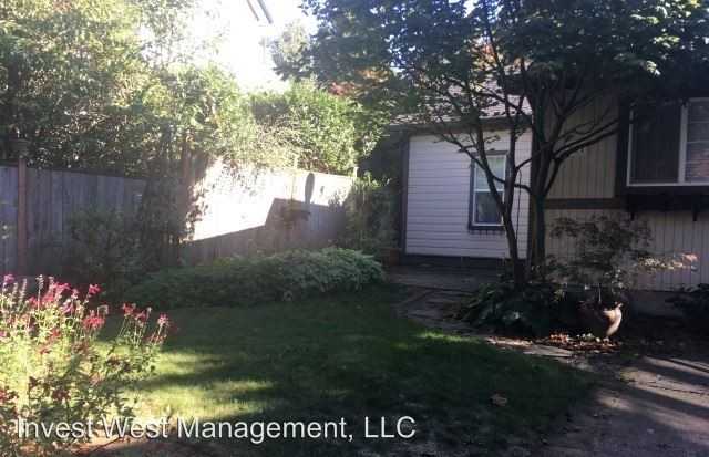 901 W 16th St - Photo 2 of 18