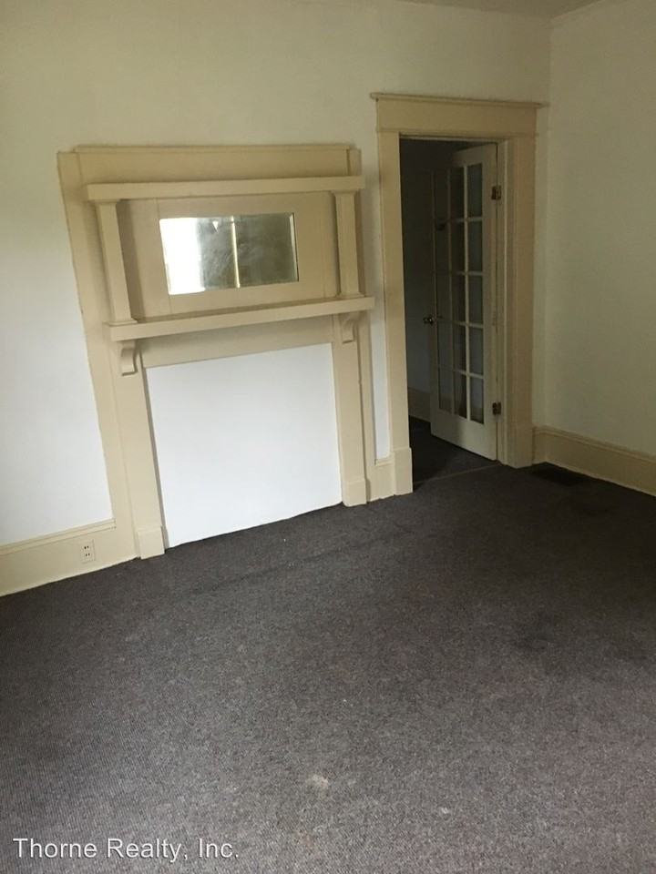 608 Chester St - Photo 2 of 7