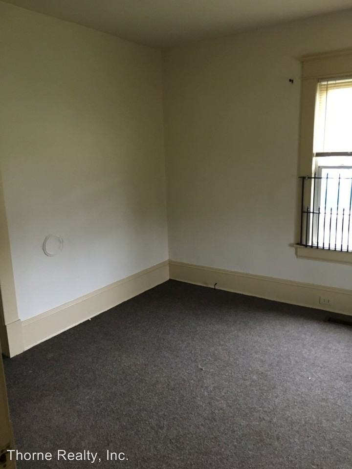 608 Chester St - Photo 3 of 7