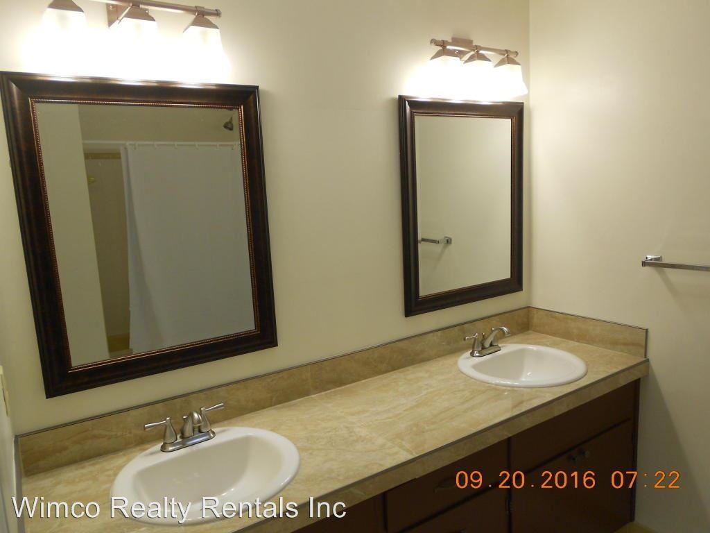 136 Woodbine Cir - Photo 3 of 8