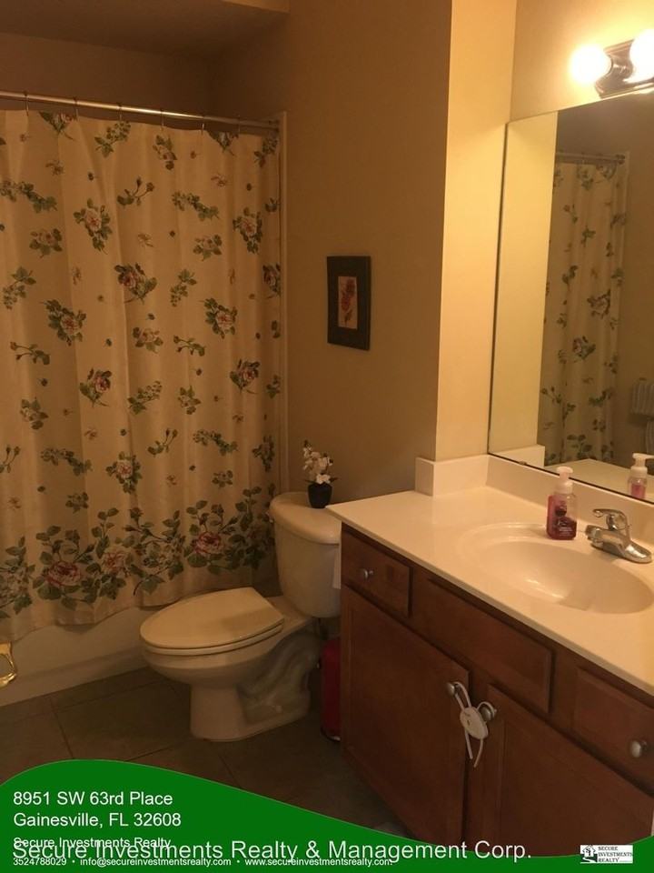 8951 SW 63rd Pl - Photo 2 of 17