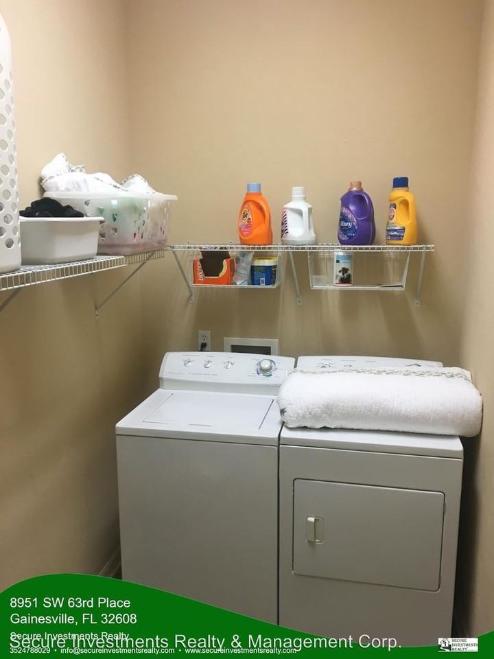 8951 SW 63rd Pl - Photo 3 of 17