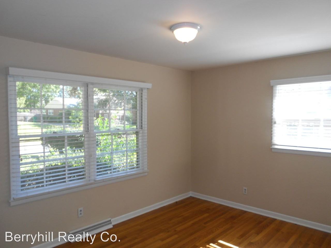 6124 Wheeler Dr - Photo 3 of 10