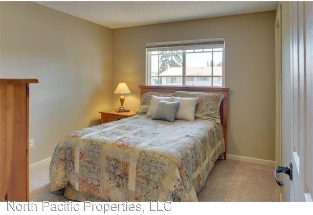 4606 NE 22nd Pl - Photo 3 of 25