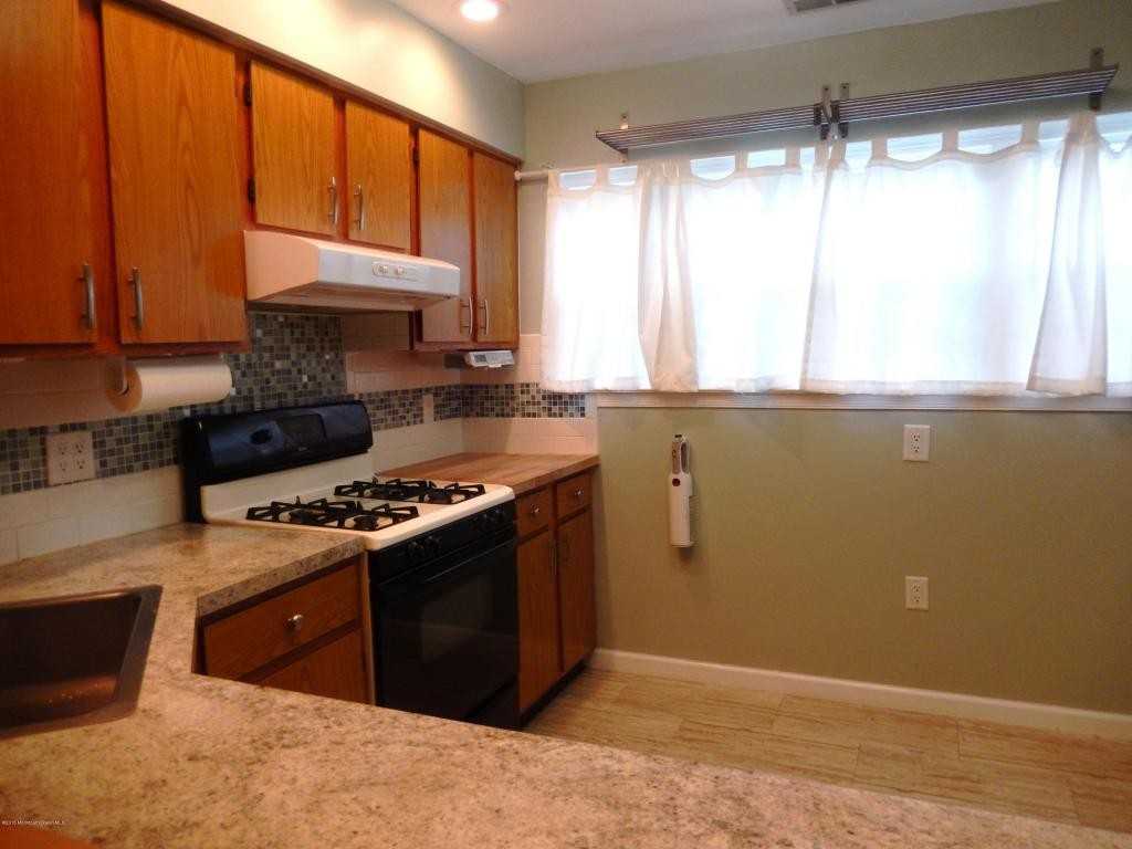 314 Beach Plum Ct - Photo 2 of 26