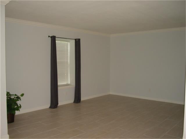 8245 Kingsbrook Rd #137 - Photo 3 of 17