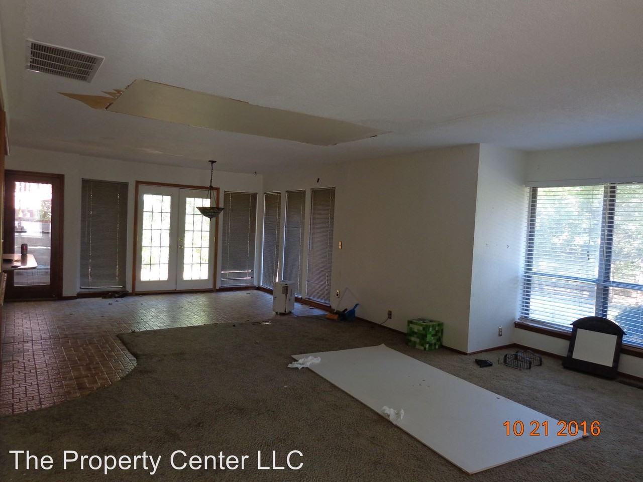 6301 Connaught Ct - Photo 2 of 18