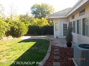 7801 Wymark Dr - Photo 3 of 17