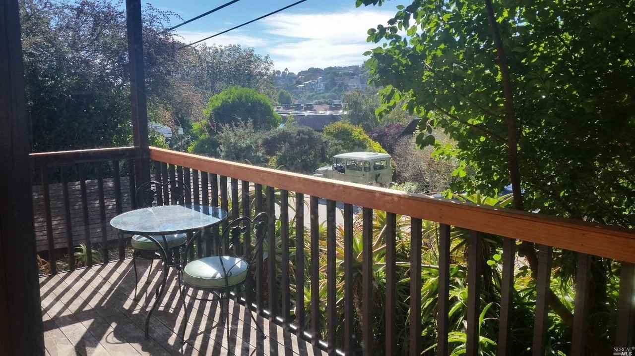 1811 Mar W St - Photo 3 of 9