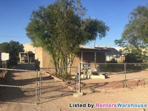 407 E Pennsylvania Dr - Photo 2 of 12