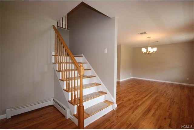 1190 Bruyn Turnpike - Photo 3 of 21