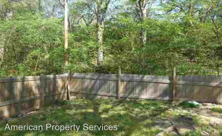 320 Clydesdale Cir - Photo 2 of 16