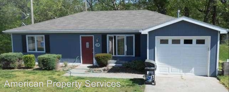 320 Clydesdale Cir - Photo 3 of 16